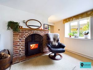 Living Area - click for photo gallery